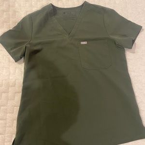 FIGS Catarina one pocket scrub top